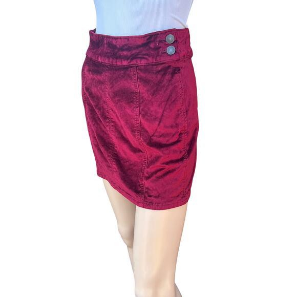 Free People W25 Red Velvet Mini Skirt Back Zip Side Button A-Line NWOT - Picture 2 of 6
